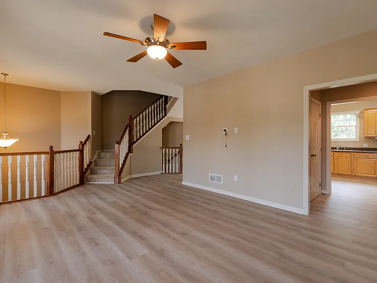 337 Marshall Heights Dr — Photo 9
