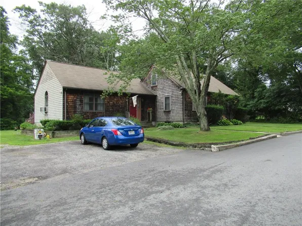 3 Haven St, Smithfield, RI 02917