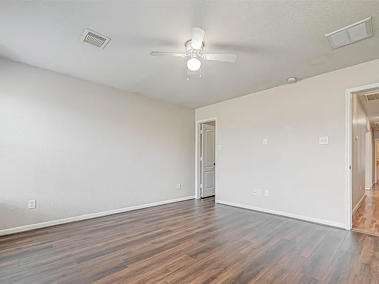 22138 Orchard Dale Dr — Photo 18