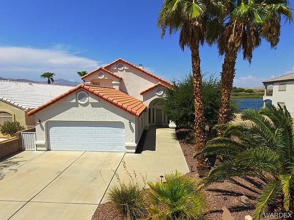 2nd image of 1065 Riverfront Dr