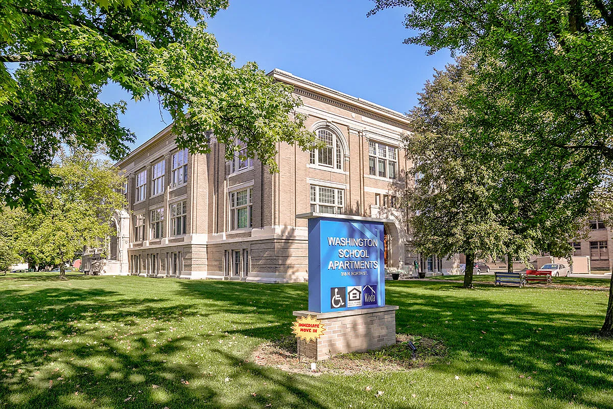 Washington School — Photo 3