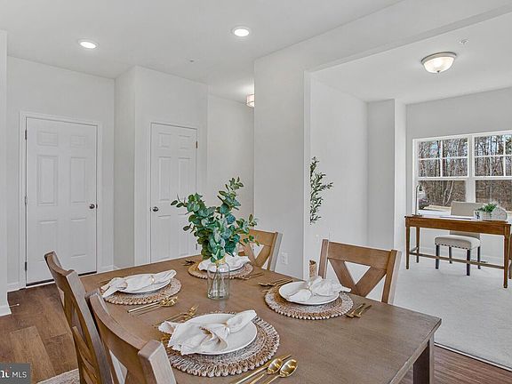 5th image of 103 Worcester Rd