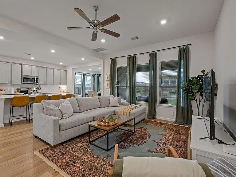 18323 Tiger Flowers Dr — Photo 8