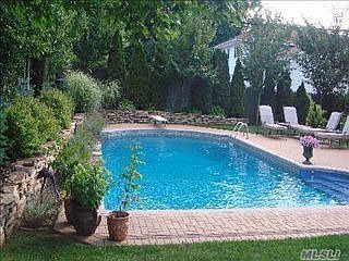 1st image of 19 Marquette Dr