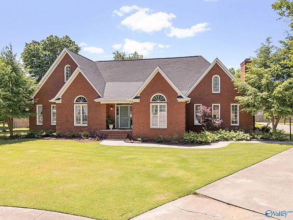 3rd image of 3004 Wheatsworth Cir SE