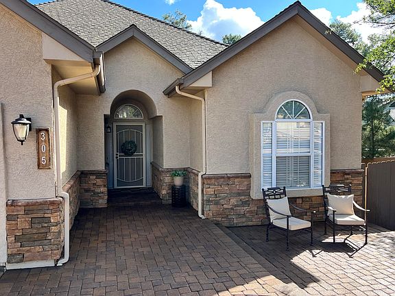 3rd image of 305 N Mogollon Trl