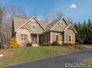 46 Meadow Haven Ct, Mills River, NC 28759