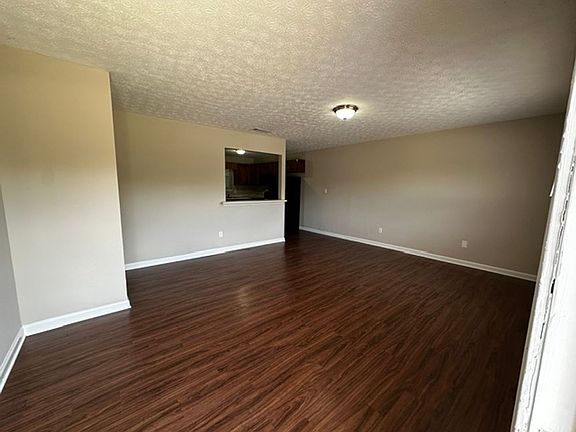 2nd image of 195 Michele Dr #197