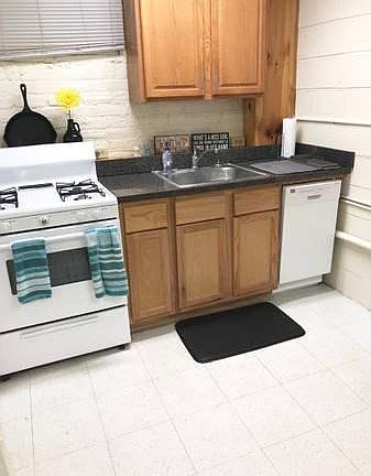 4th image of 12 N Boulevard APT 4