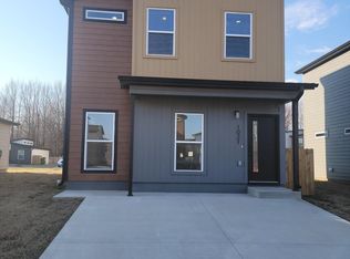1021 States Ave, Centerton, AR 72719