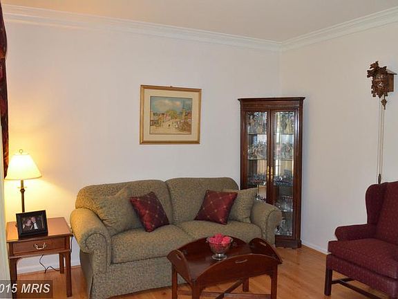 4th image of 78 Brush Everard Ct