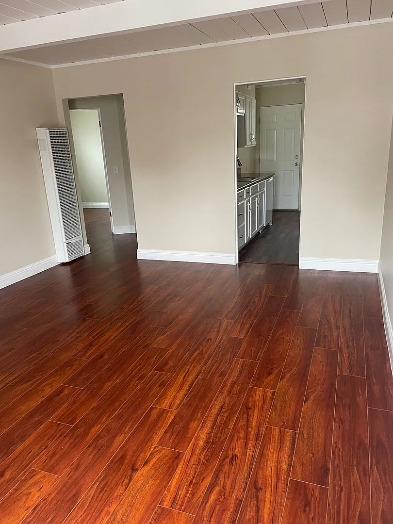 435 Walnut — Photo 3