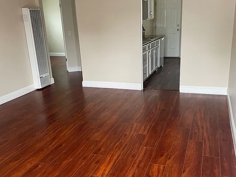 435 Walnut St — Photo 3