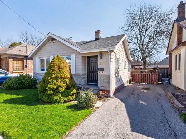 23 Patricia Ave, Oshawa, ON L1H 5W1