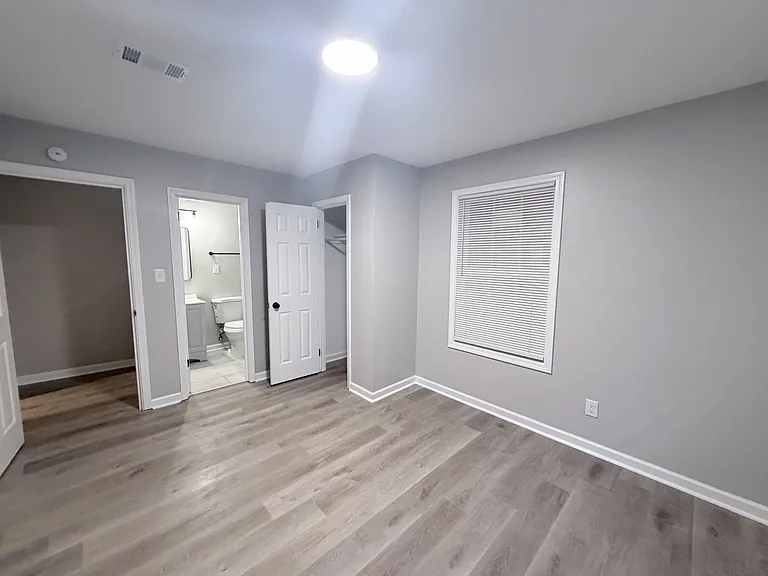 793 N Hollywood St — Photo 12