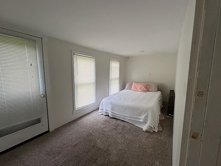 8 Maple St — Photo 6