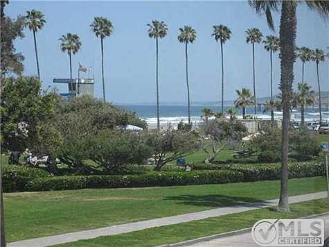 Views of the park, the palms and the pacific!