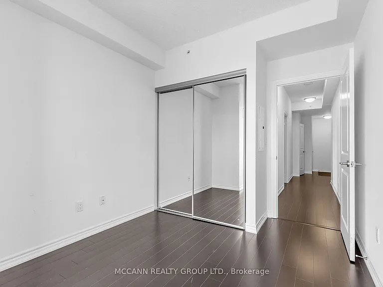 386 Yonge St #3015 — Photo 15