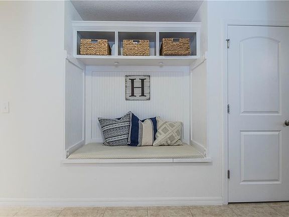 5th image of 5728 Lacar Way
