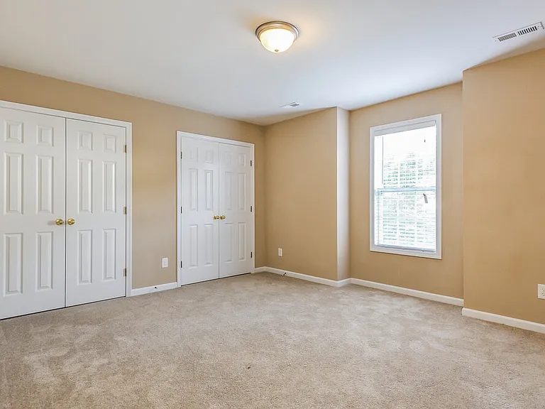 136 Roan Dr — Photo 9