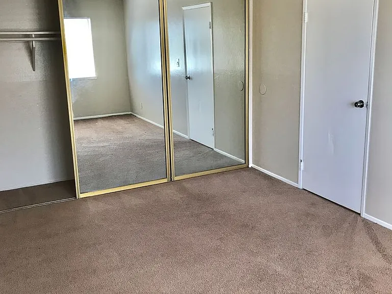 25546 Del Mar Ave — Photo 11