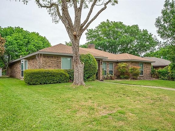 2nd image of 2205 Glen Forest Ln
