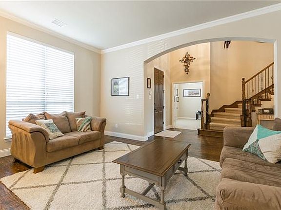5th image of 3526 Meadow Bluff Ln