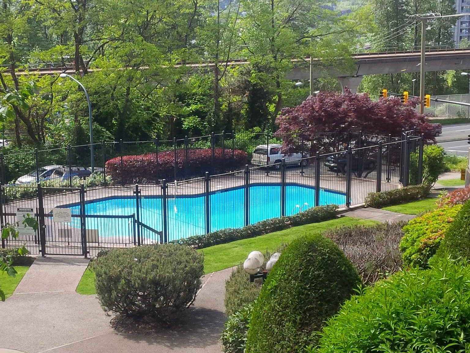 Brentlawn Towers — Photo 2