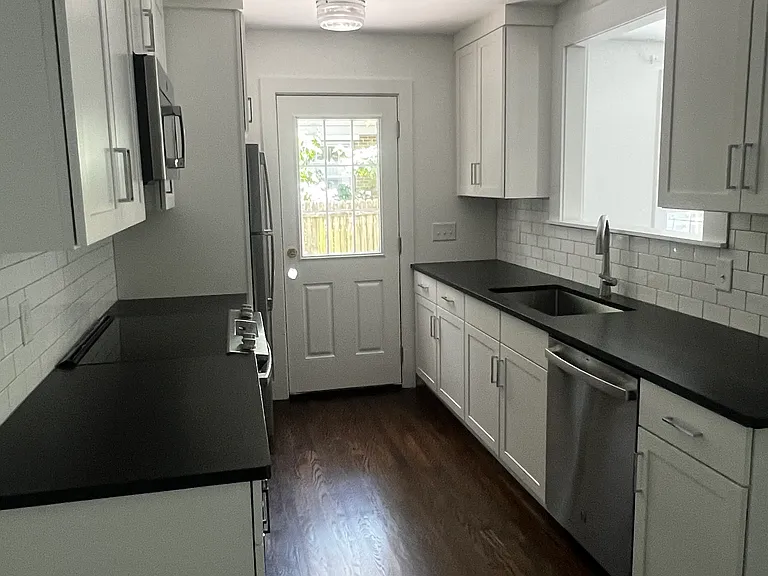 3422 Pleasant Valley Rd — Photo 9