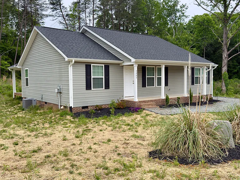 5265 Birchleaf Ln — Photo 3