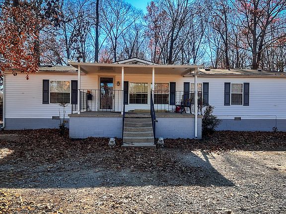 2nd image of 224 Dry Creek Ln