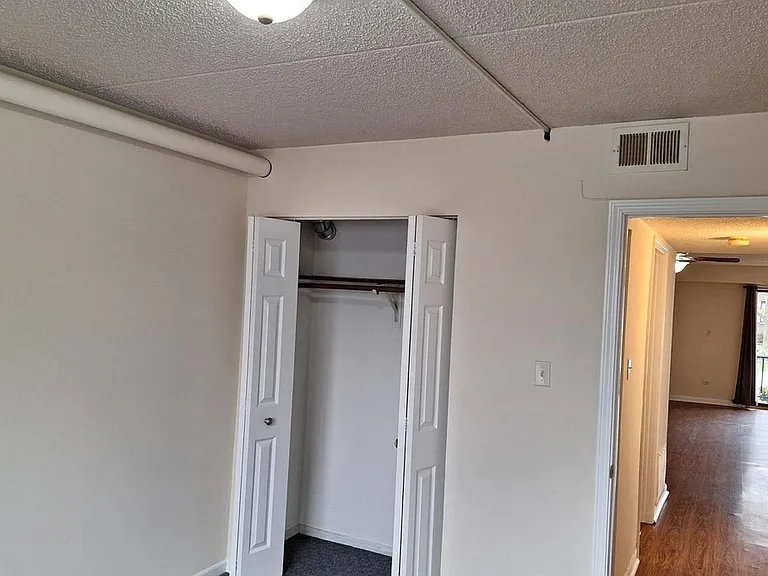 10501 S Highland Rd #104C — Photo 5