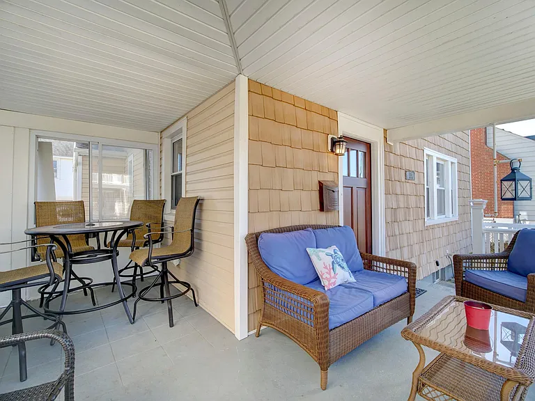 1704 Surf Ave — Photo 22