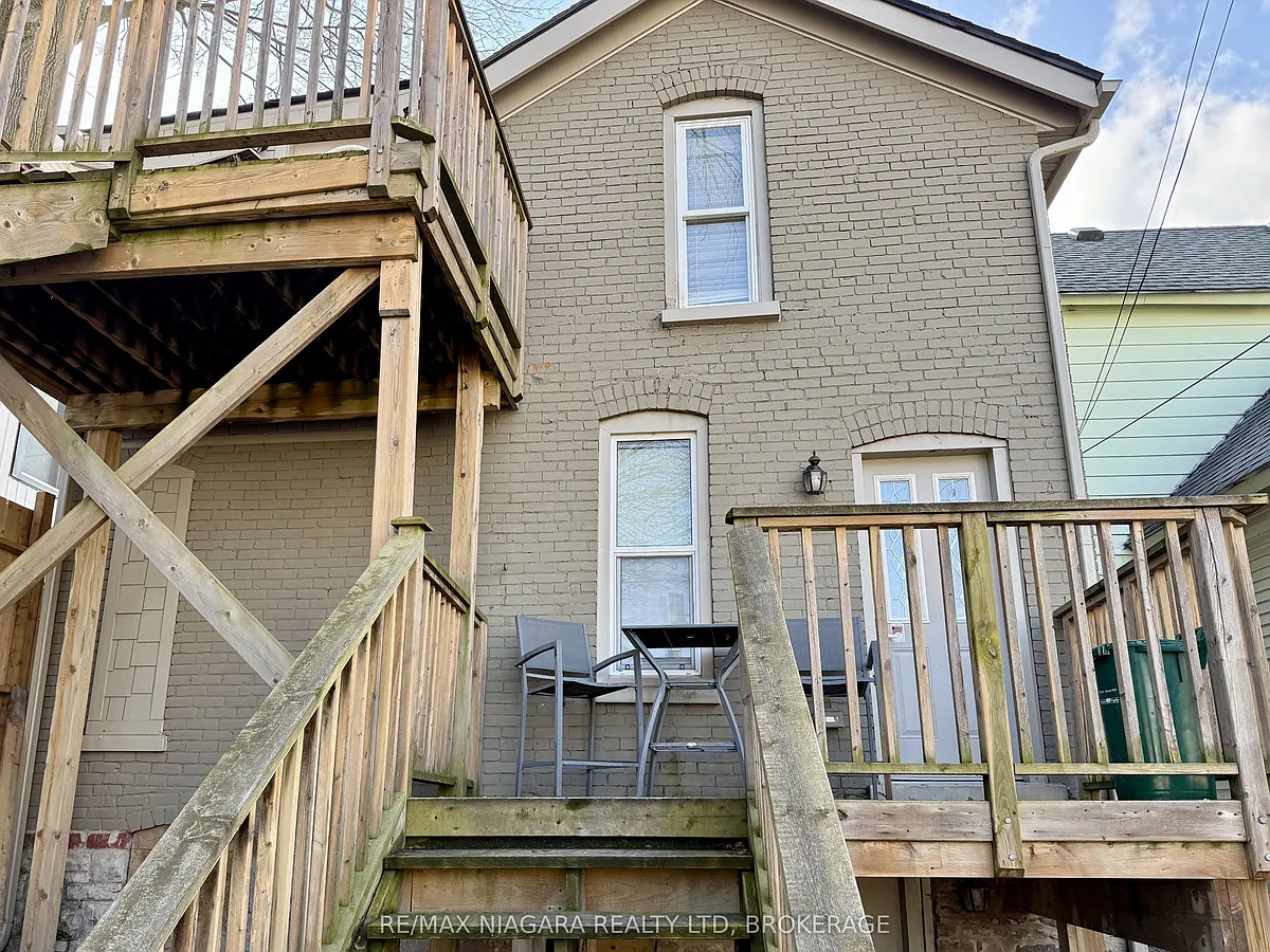 Building Photo - 4686 Zimmerman Ave #2