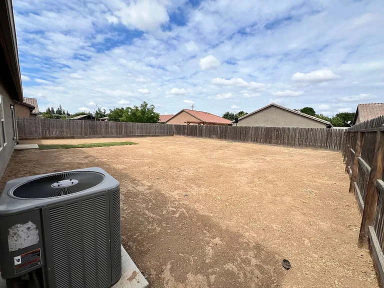 1192 S Orangewood Dr — Photo 13