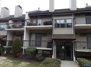 302 Hackensack St #1E, Wood Ridge, NJ 07075