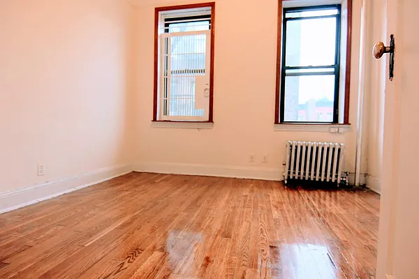 Rented by Voro, LLC | media 9