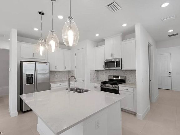 3rd image of 26924 Lark CT