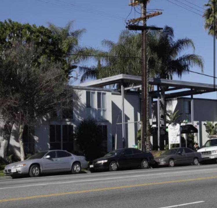 1st image of 5725 Reseda Blvd APT 24