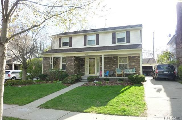 1st image of 618 Claremont St