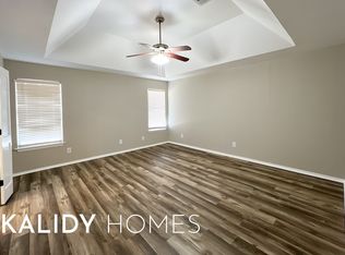 525 NW 171st St, Edmond, OK 73012