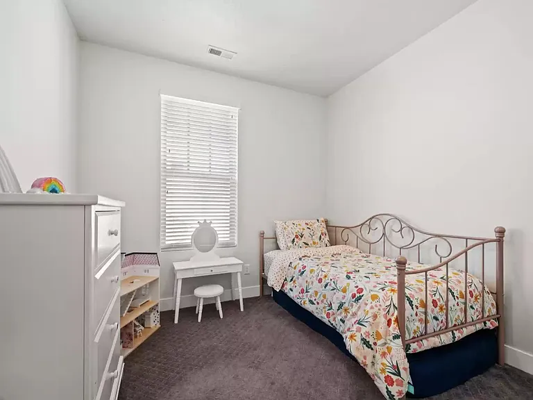 4596 W Serendipity Way — Photo 18