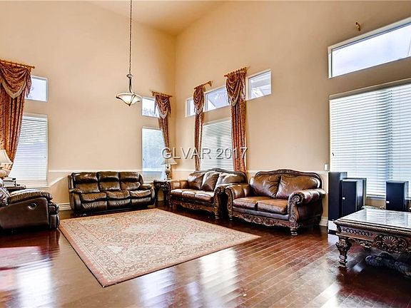 5th image of 9621 Drayton Ave