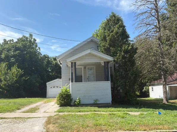 1008 W Macqueen Ave, Peoria, IL 61604