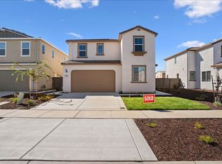 1052 Lost Creek Ranch Dr, Plumas Lake, CA 95961