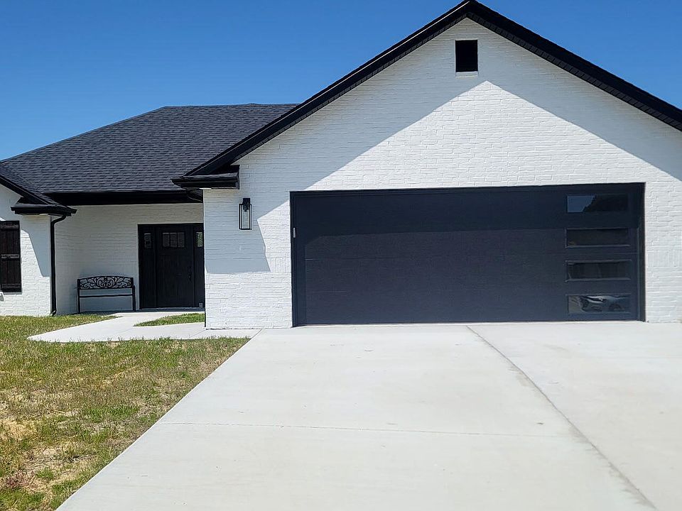 1st image of 240 Rosewood Ct