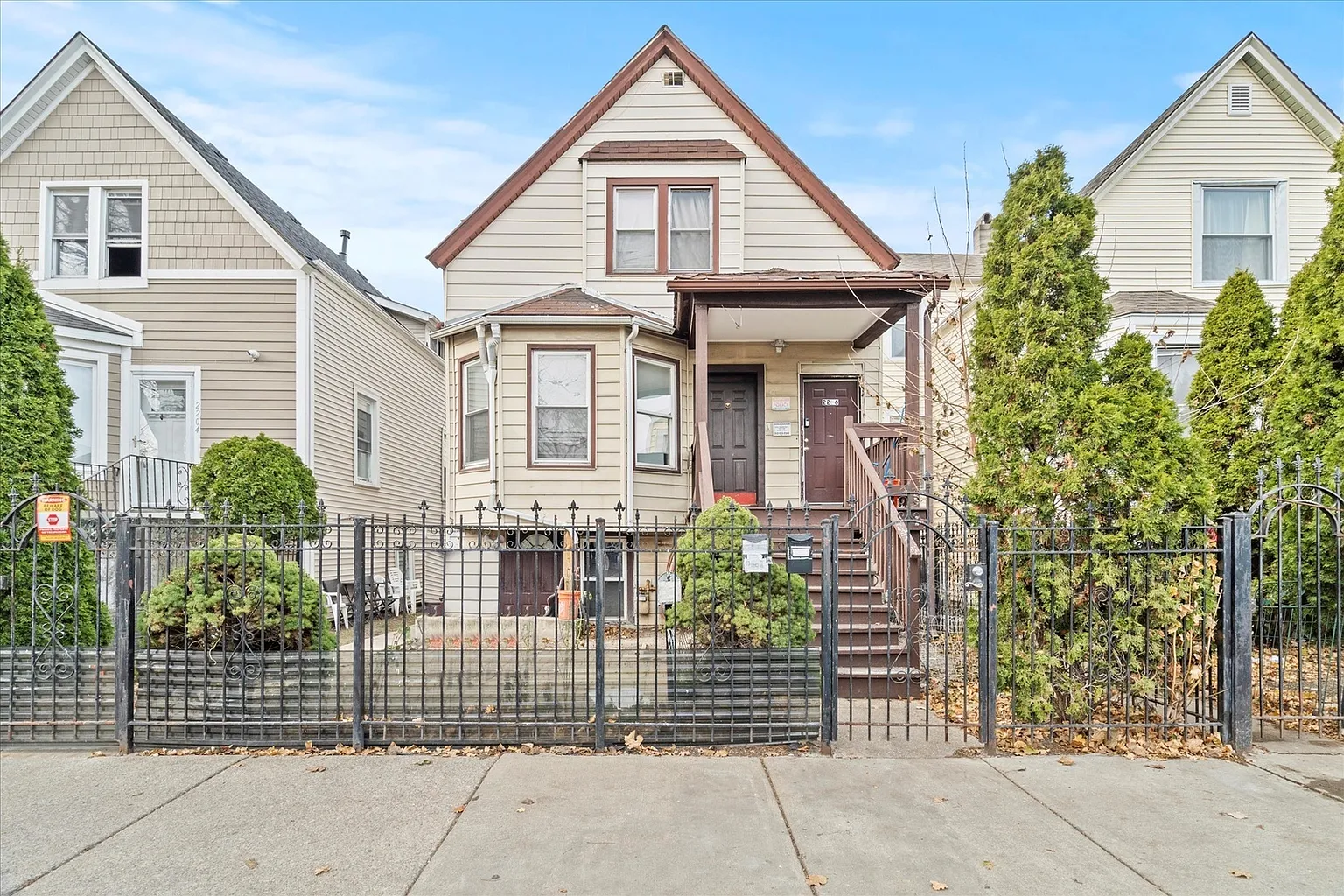2206 N Kildare Ave photo 1