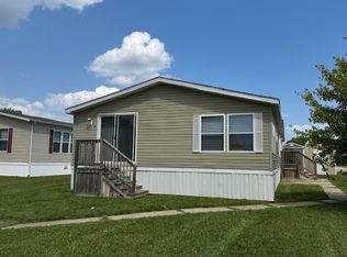 28391 Beechwood Dr #238, Flat Rock, MI 48134