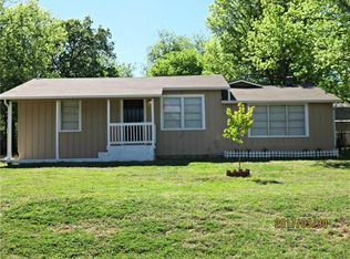 129 Lynn Dr, Azle, TX 76020