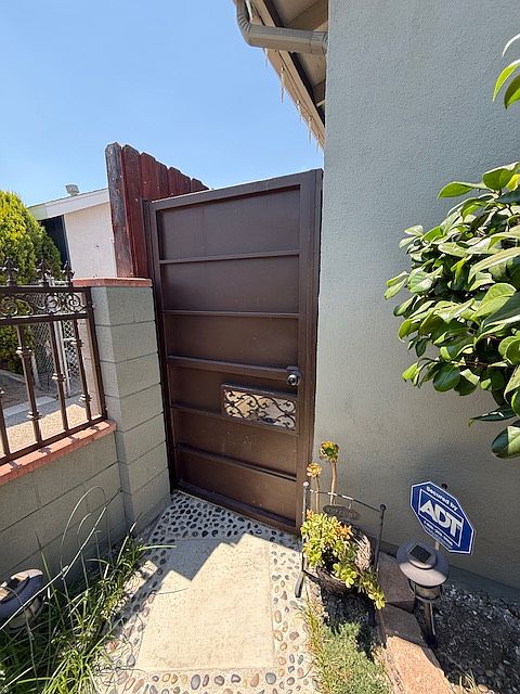 1st image of 8039 Saloma Ave